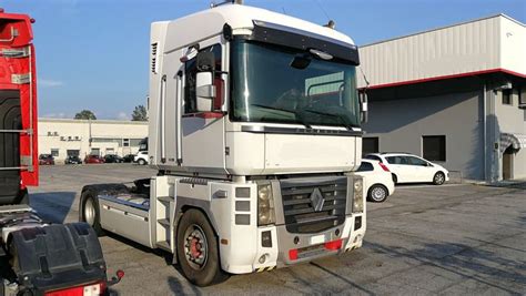 Free Read renault magnum dxi 440 480 truck lorry wagon service shop